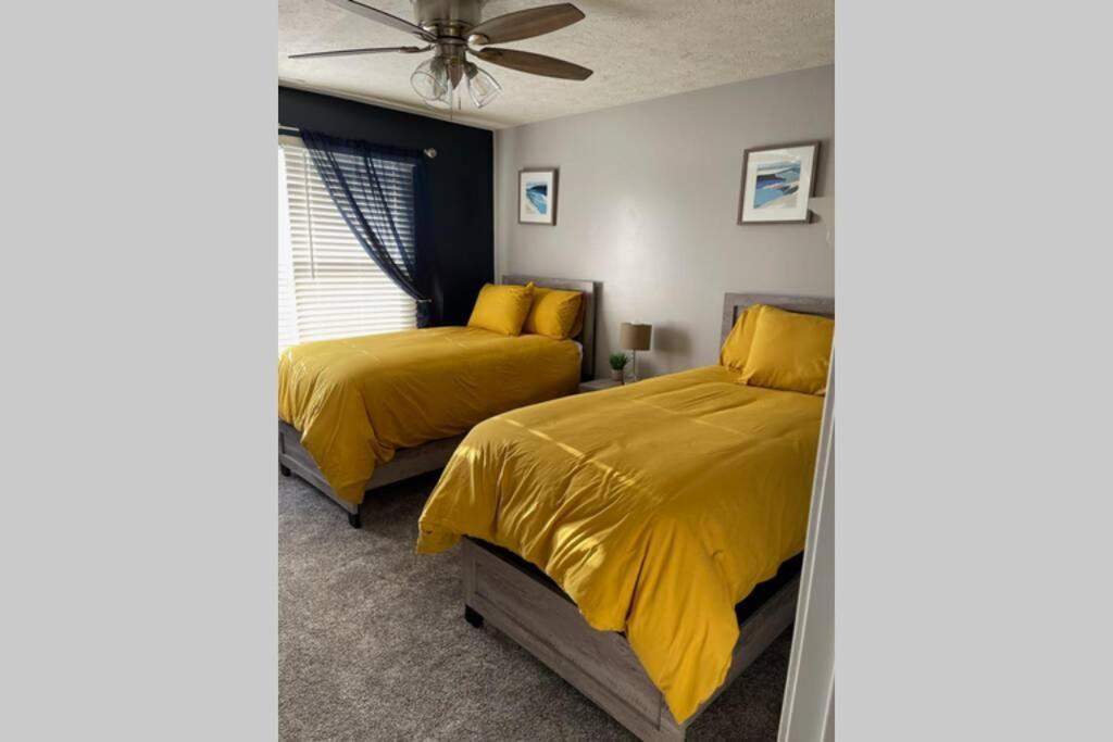 Entire residential home -Omaha Extérieur photo