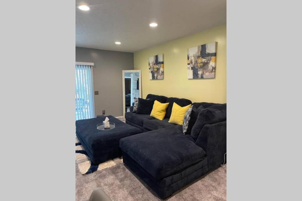 Entire residential home -Omaha Extérieur photo