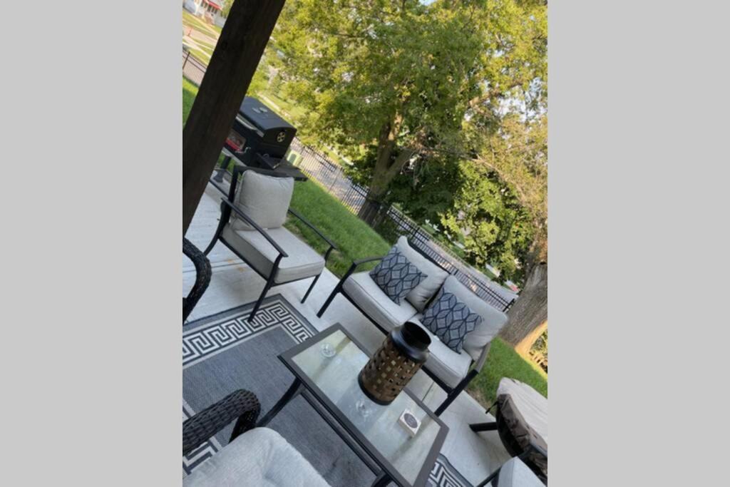 Entire residential home -Omaha Extérieur photo
